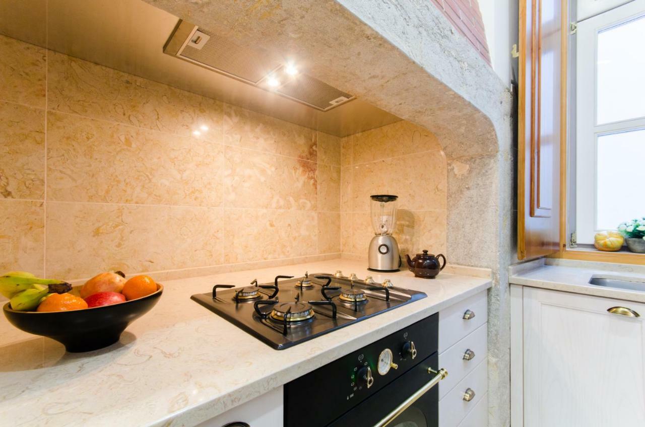 Baixa Downtown Fabulous And Sophisticate Apartment With Elevator 18Th Century Building Lisbon Exterior photo