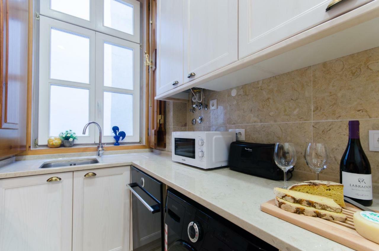 Baixa Downtown Fabulous And Sophisticate Apartment With Elevator 18Th Century Building Lisbon Exterior photo